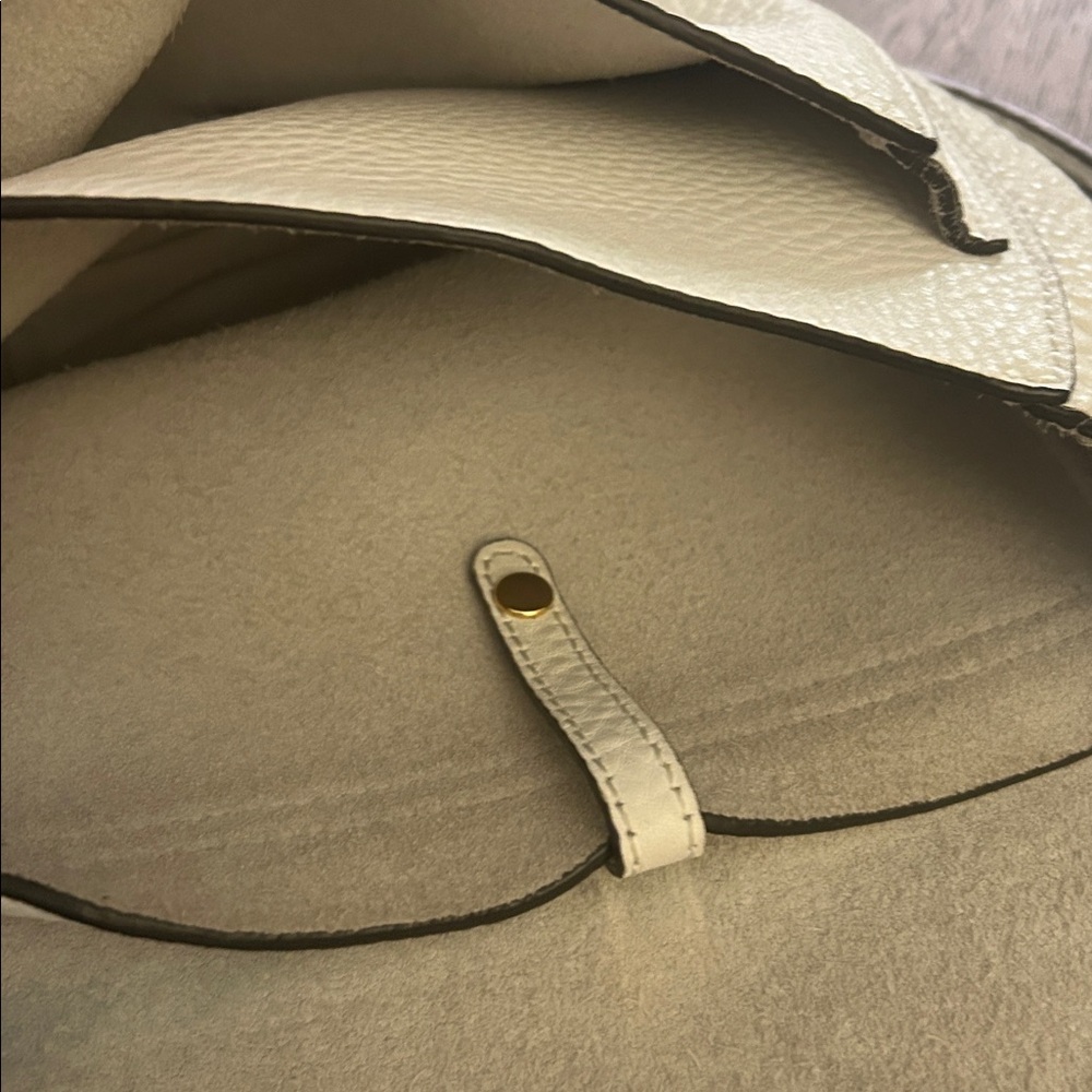 Rebecca Minkoff Leather Shoulder Bag 7.5 x 10.5 “ - Picture 8 of 9